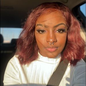 Meet your Posher, Amiia